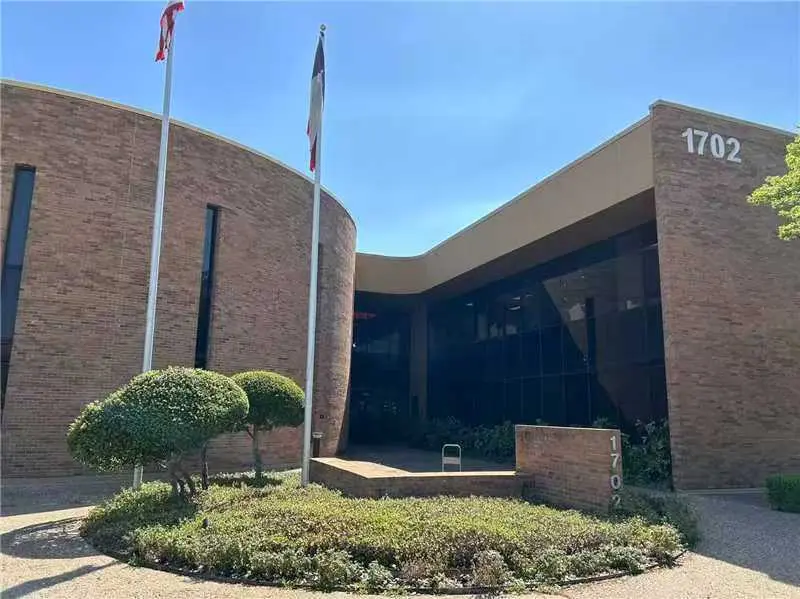 Frank TSE Furnishings office